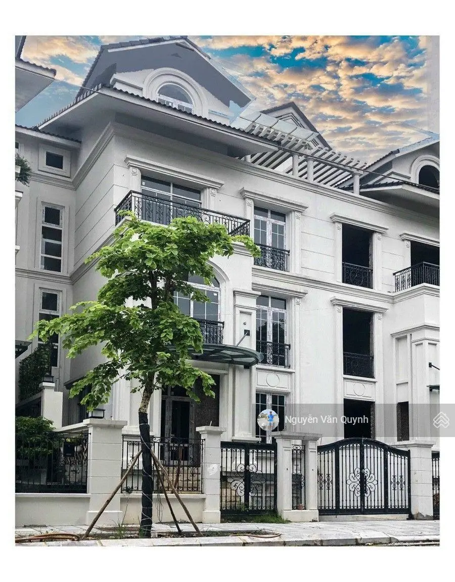 Chính chủ nhờ bán biệt thự HDI Tây Hồ,dt 135m2, xây 5 tầng, mt 9m, có ô chờ thang máy,giá 40,5 tỷ