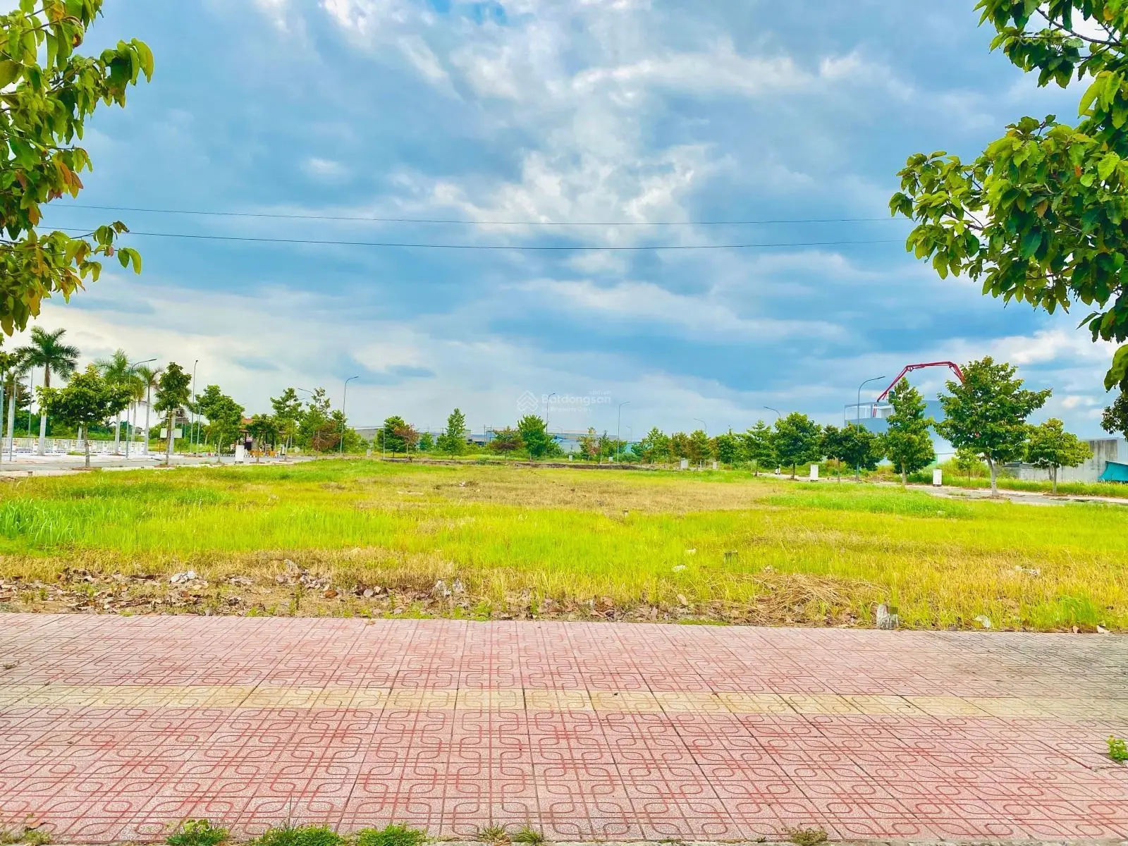 Chốt nhanh, chốt nhanh, khách đang kẹt tài chính gửi bán lỗ lại lô đất đô thị (ODT), 100m2, sổ sẵn