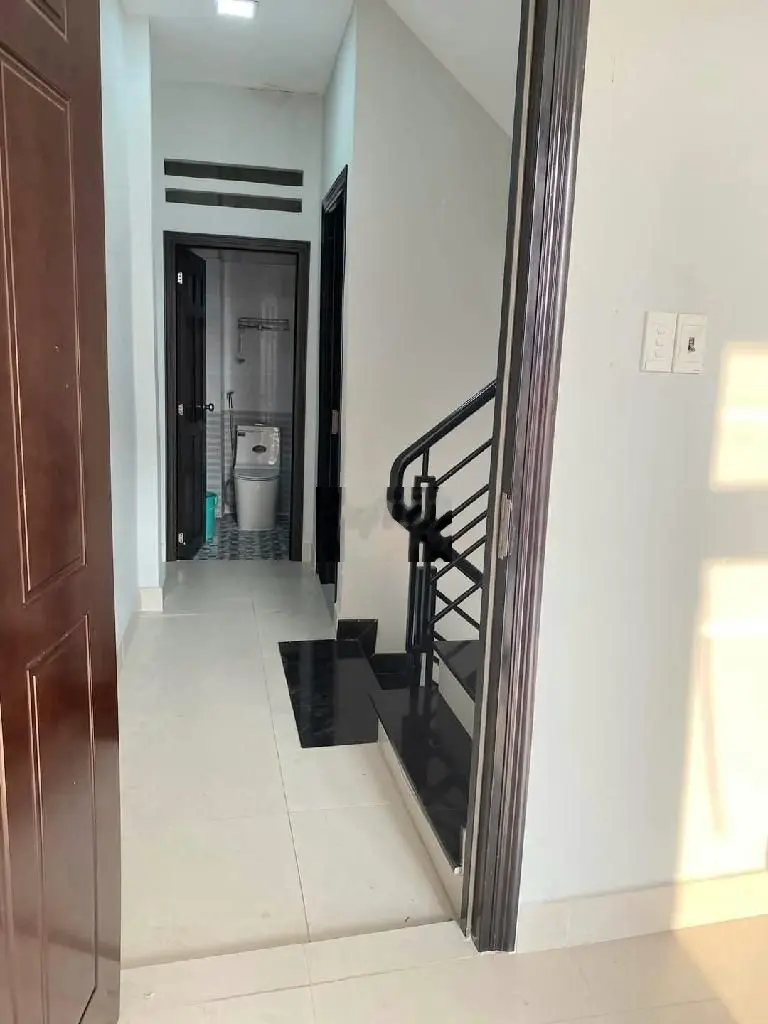 BÁN NHÀ MẶT TIỀN CHỢ RẠCH ÔNG, ĐƯỜNG XE HƠI NGUYỄN THỊ TẦN, QUẬN 8