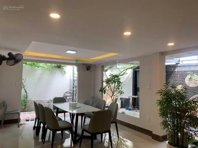 Bán nhà cực đẹp - Hẻm 8m - ngang mặt tiền 8m - Lê Văn Sỹ, Q3, DT 8x20m, Giá 40.5tỷ