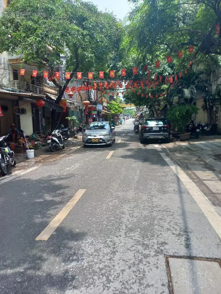 Hoàn Kiếm - chọn nhà rộng, ở cho sướng - 105m2 x 11m mặt tiền = 13,2 tỷ