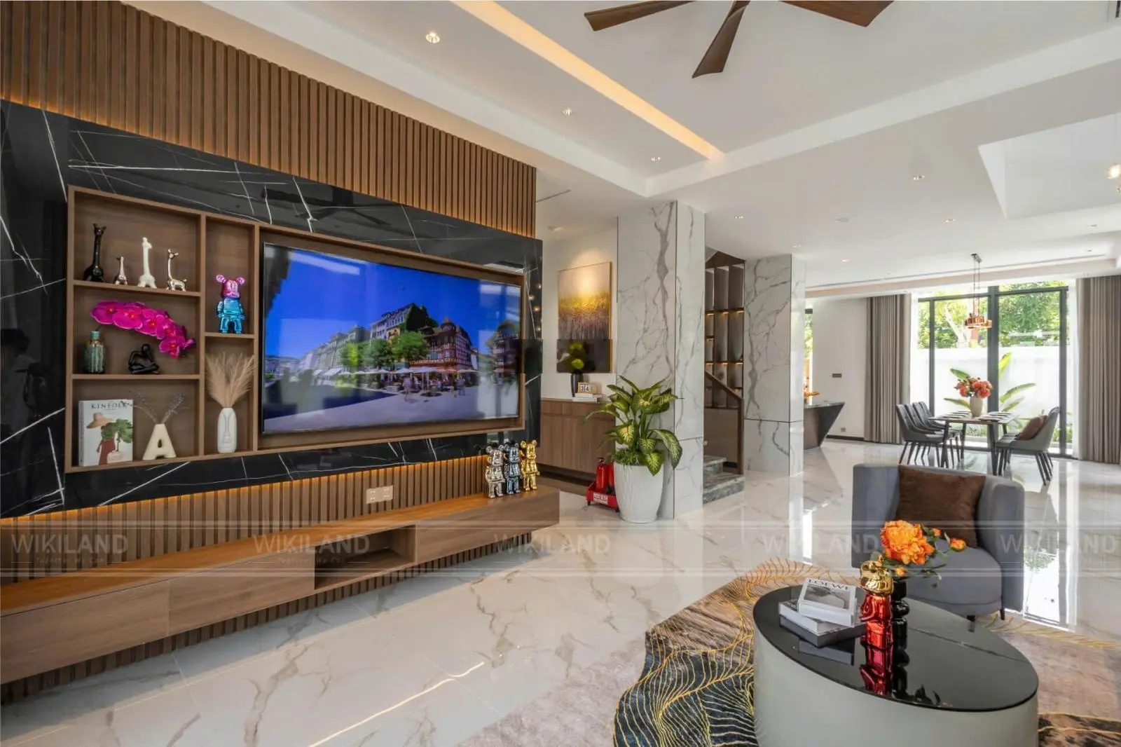HOT: Chủ nhà cần tiền bán gấp căn Biệt thự 185m2, xây 3 tầng, SHLD tại Bãi Trường, giá chỉ 21.8 tỷ
