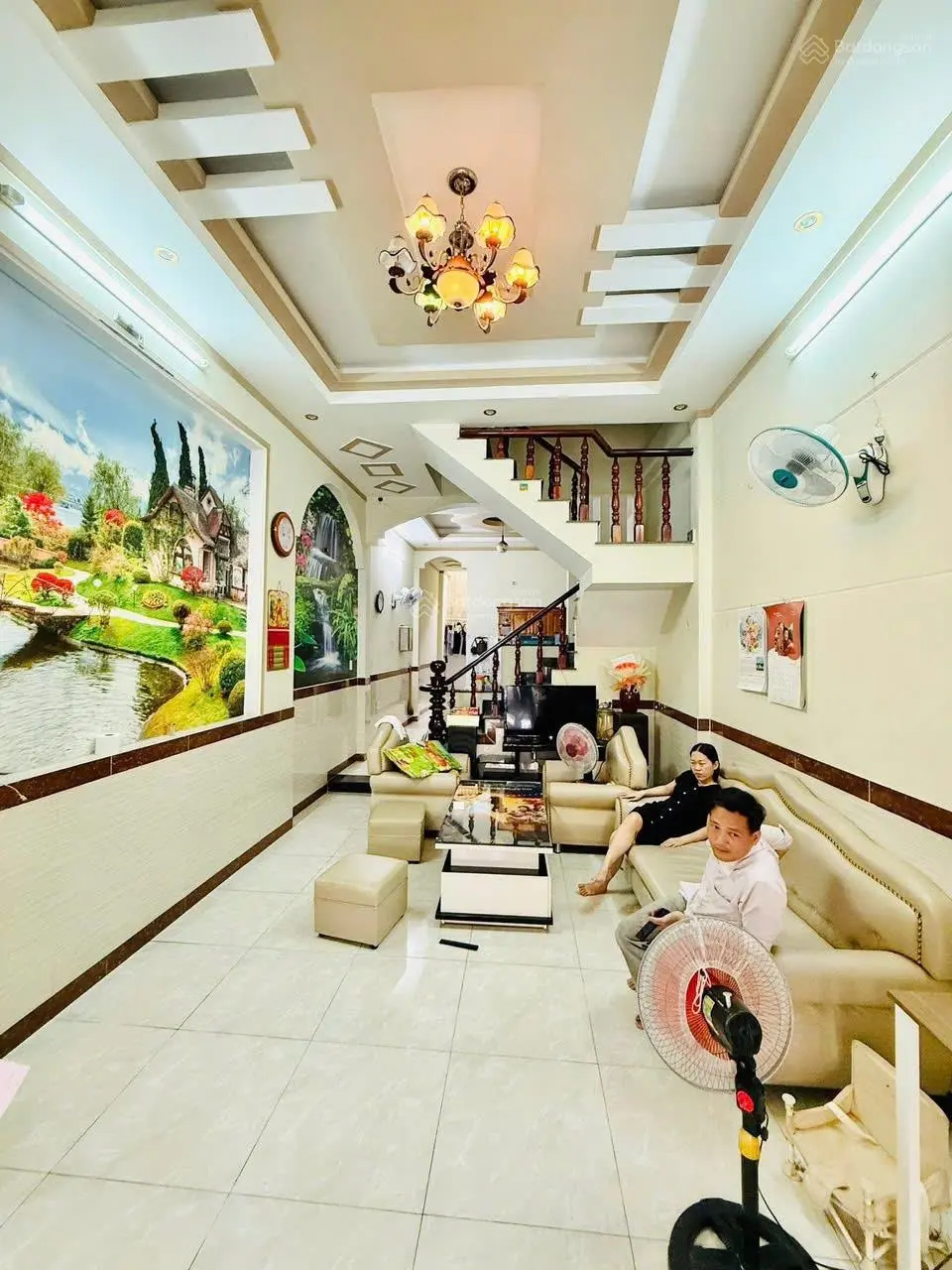Bán nhà trệt lầu 4PN gần siêu thị Big C Go Dĩ An, sát bên Thủ Đức