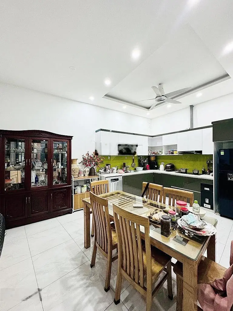 Bán nhà Phú Diễn, 5 tầng, MT 4,3m, 15m ra ôtô, 100m ra ôtô tránh, 300m ra hồ Phú Diễn, 6 tỷ