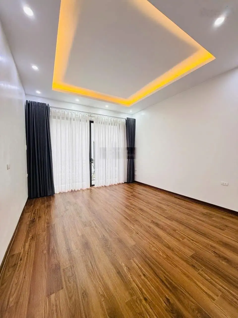 Hoa hậu đường láng quận đống đa