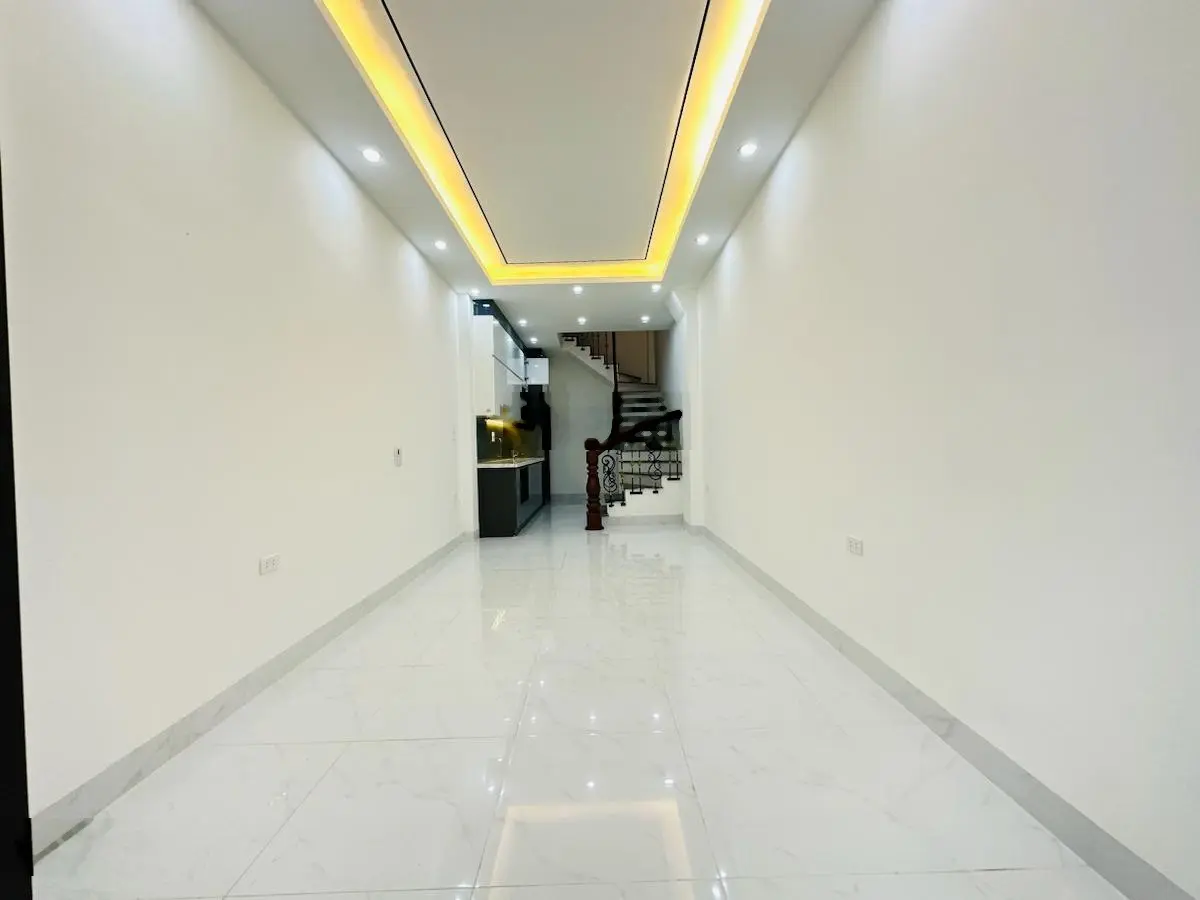 Cần bán nhà mới tinh ngõ 168 Kim Giang ngõ thông, 3 gác phi. Lh 0912002552