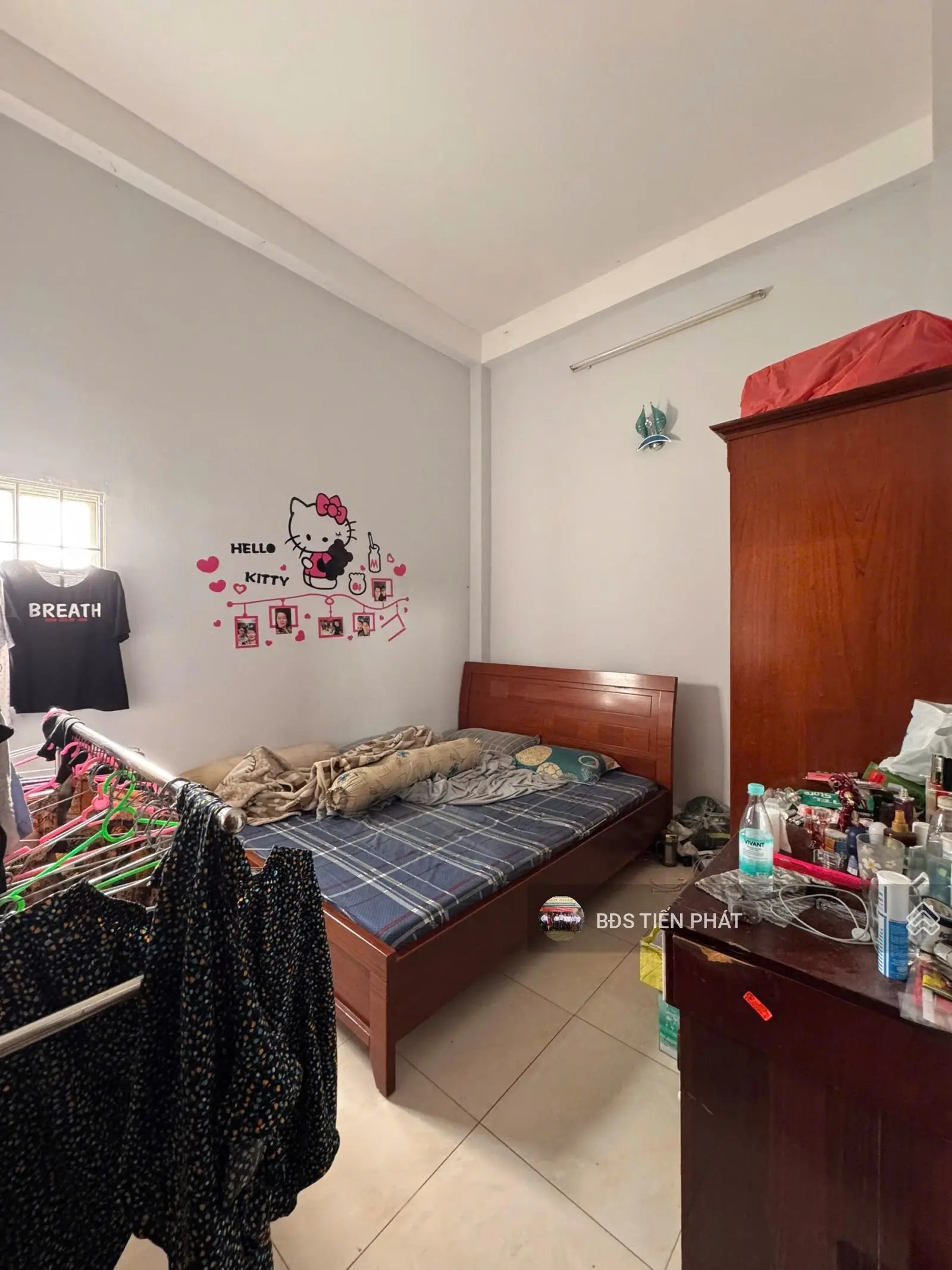 Nhà bán hẻm 1/ đường Đất Mới, DT: 4m x 12m. Kết cấu: trệt, 2 lầu, 4 PN. Nhà đẹp, Giá: 4.45 tỷ.
