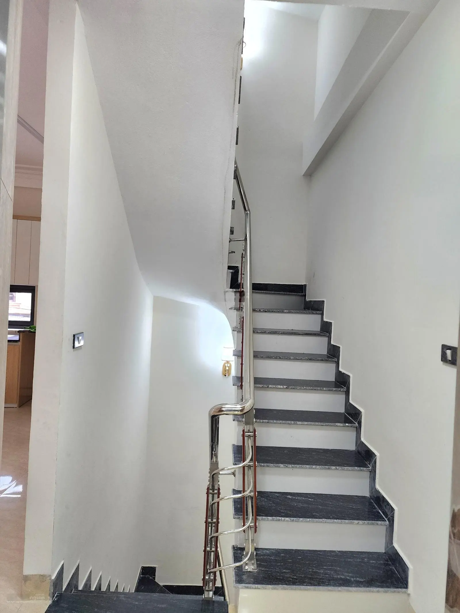 Bán nhà riêng 6,2m mặt tiền, 44m2, 8,95 tỷ tại Số 6, Ngõ 25, Phố Lệ Mật, Long Biên, Hà Nội