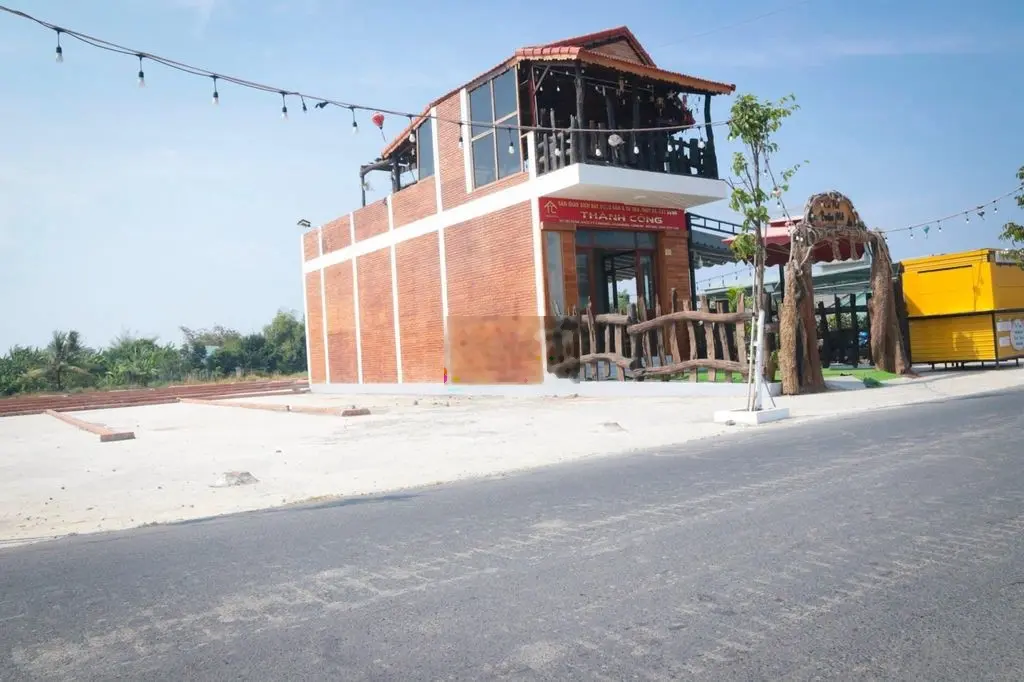 Cần bán gấp lô đất 3 mặt tiền ngay trung tâm Thị Trấn Cần Đước