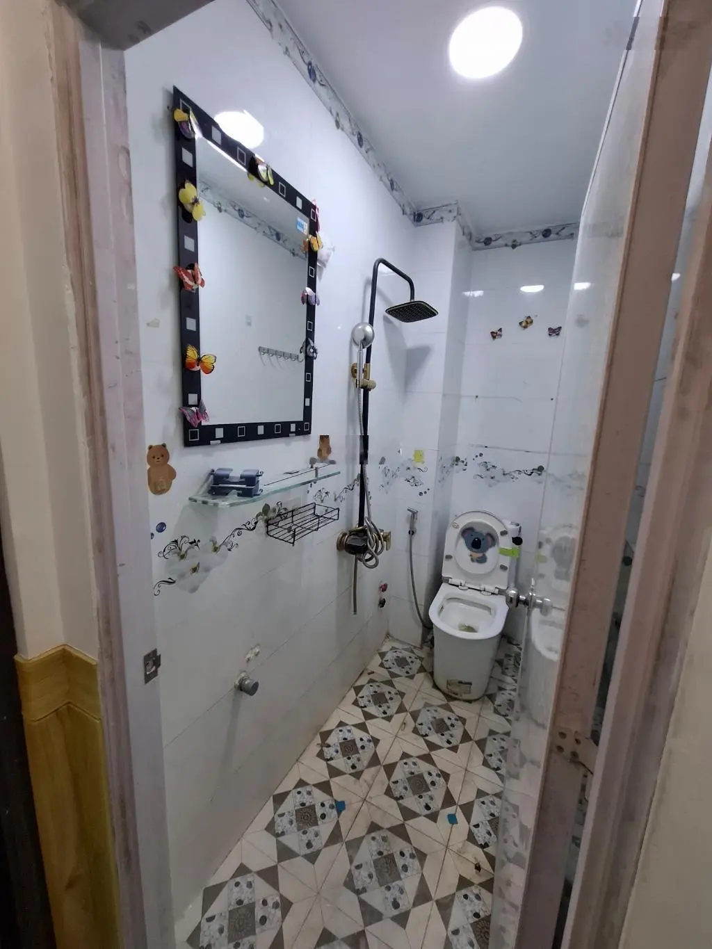 Bán nhà Tôn Thất Thuyết Quận 4 - 4 tầng đúc - 42m2 - 4 tỷ hơn - vừa ở vừa kinh doanh