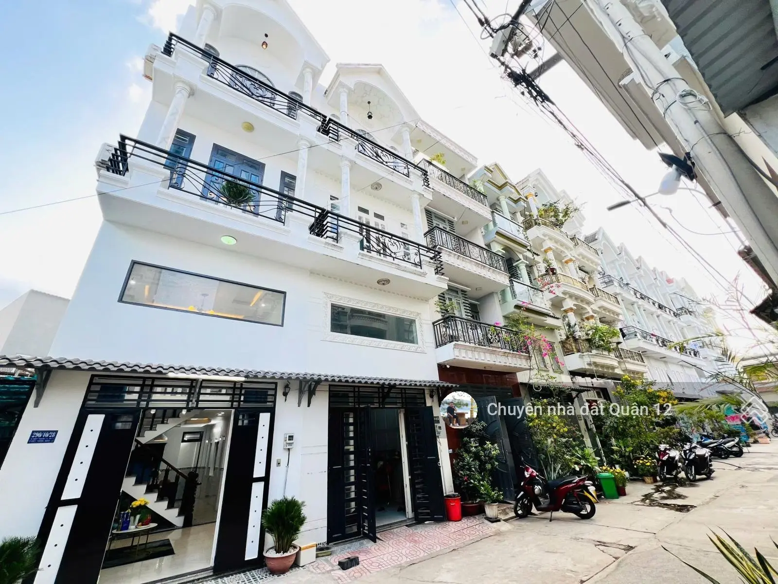 Nhà phố 66m2 đúc 1 lửng 2 lầu full nội thất hẻm 7m khu nhà lầu đường Hiệp Thành 13