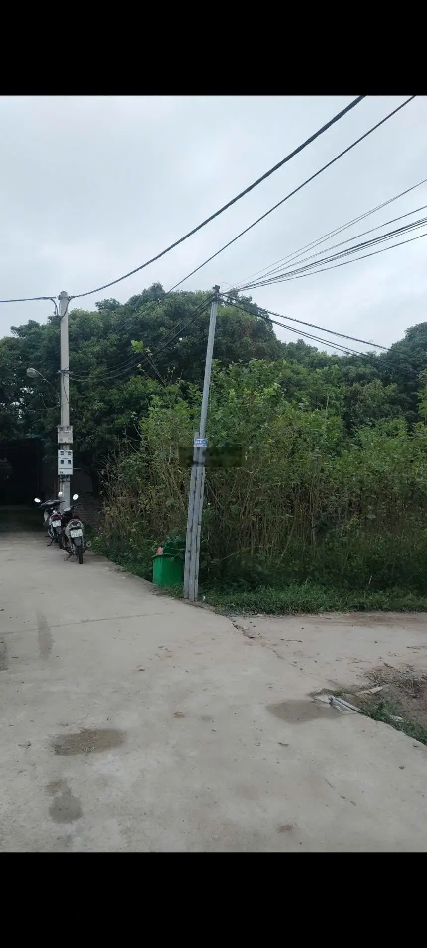 Cần bán nhanh lô đất 95m2 + 27m2 đất vườn ô tô đỗ tận nơi xã đại thành quốc oai
