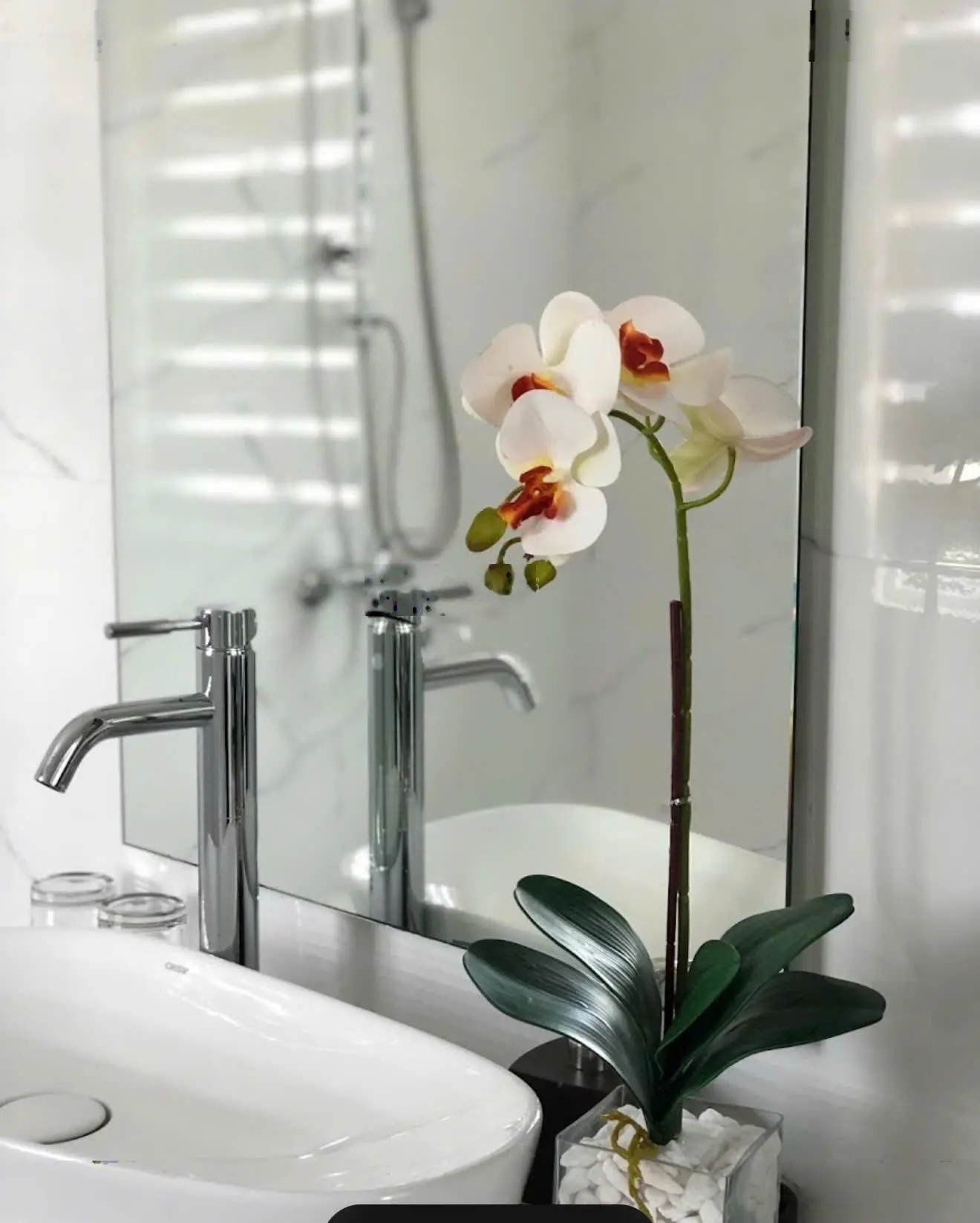 Khách sạn cao cấp đường 3/2, DT 130m2, ngang 14m, 9 tầng, dòng tiền 230tr/ tháng, giá 45 tỷ