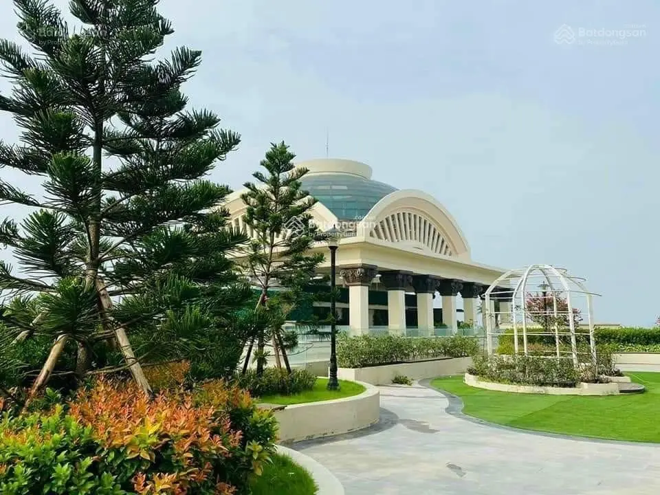 Căn hộ 4 ngủ vip mặt Hồ Tây 234m2, D. Le Roi Soleil 59 Xuân Diệu, giá 28,6 tỷ