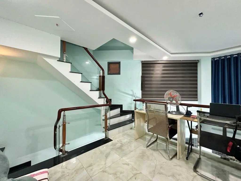 Chính chủ bán nhà 5 tầng Xô viết nghệ tĩnh Bình Thạnh 80m2 gần quận 1, 50m ra hẻm xe hơi 5.5 tỉ TL