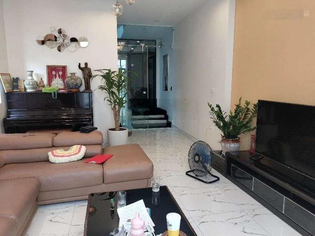 Bán nhà phố Thạch Cầu, Quận Long Biên, diện tích rộng, giá siêu mềm