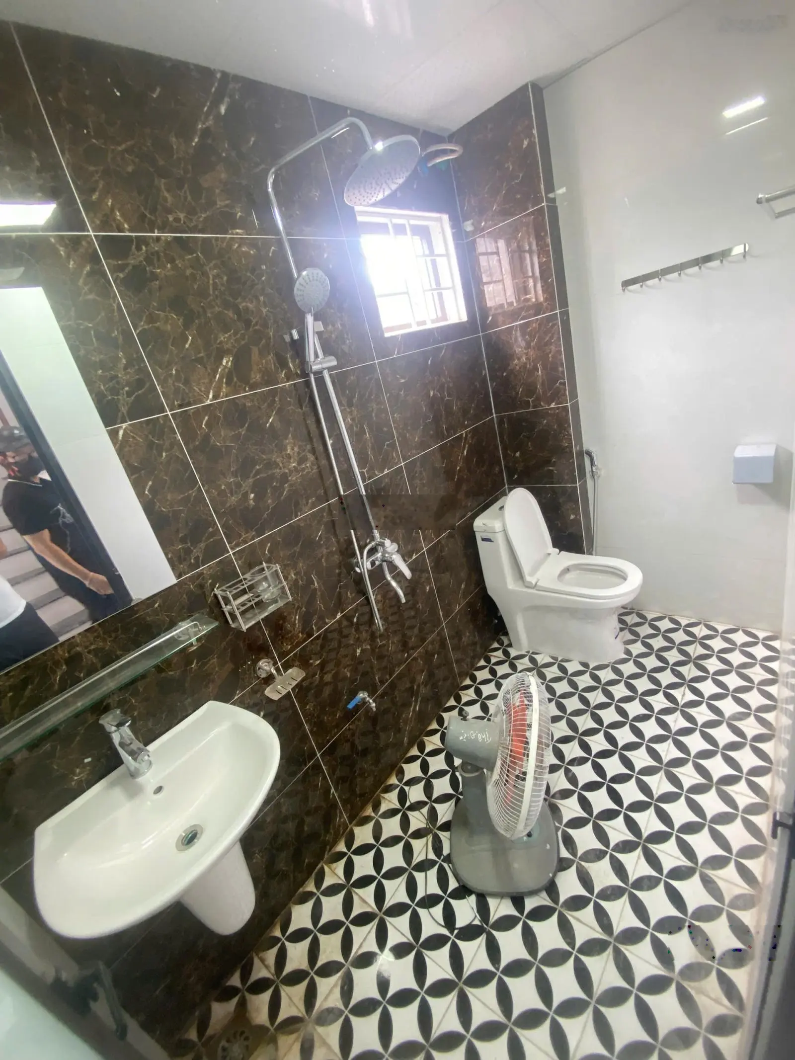 BÁN NHÀ YÊN NGHĨA 41M2.4 TẦNG.FULL NỘI THẤT, ĐẾN Ở LUÔN.VỊ TRÍ ĐẸP, Ô TÔ ĐỖ CỔNG.GIÁ CHỈ NHỈNH 3 TỶ