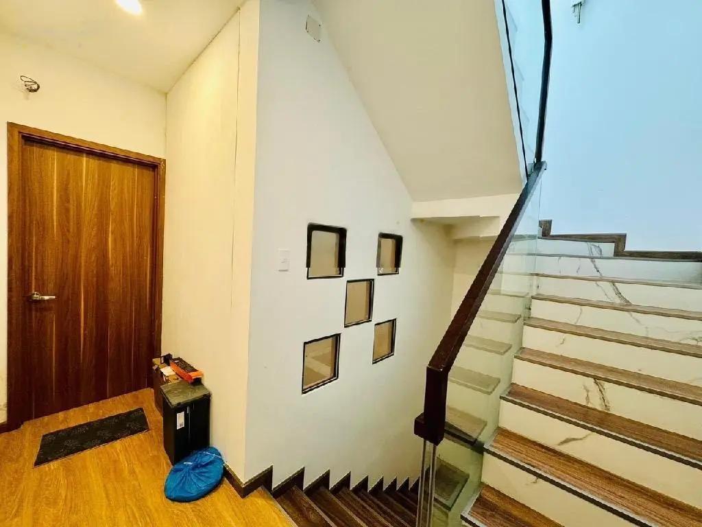 Bán nhà phố Trần Quang Khải, Tân Định, Quận 1 - DT 68,7m2 (5x13,74m) gần Cầu Bông