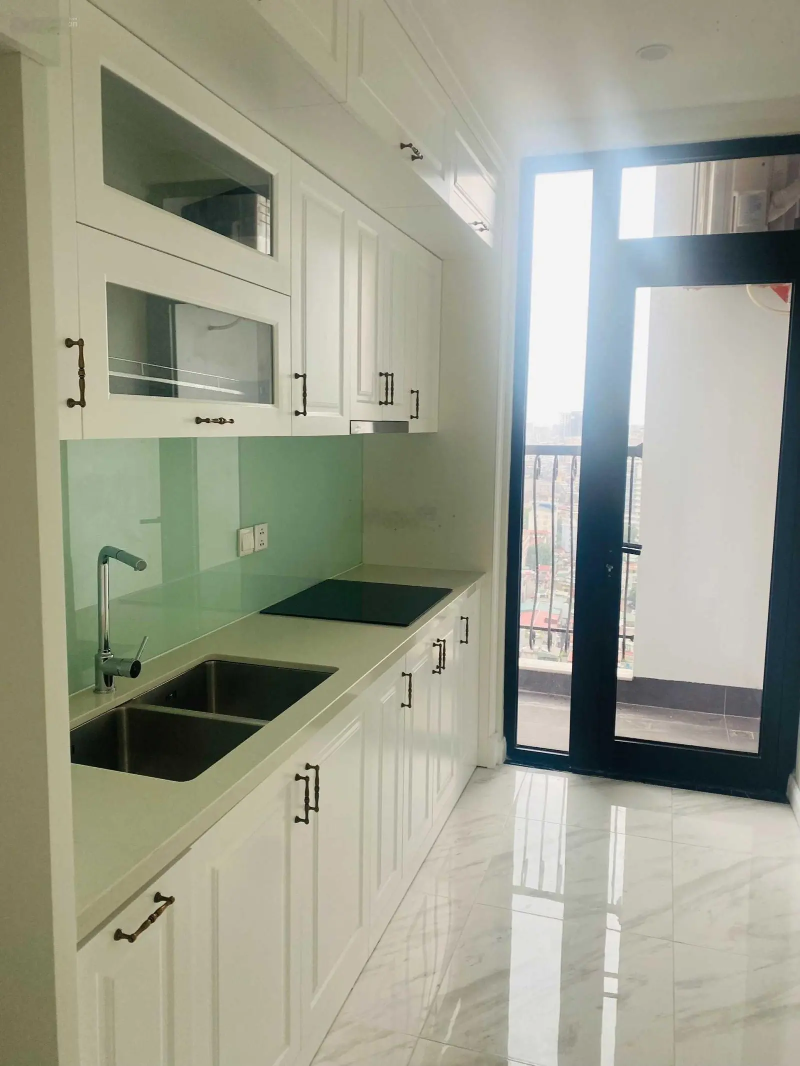 Chính chủ bán căn penthouse đẹp Đông tứ mệnh giá 3X tỷ. LH: 0987 975 ***