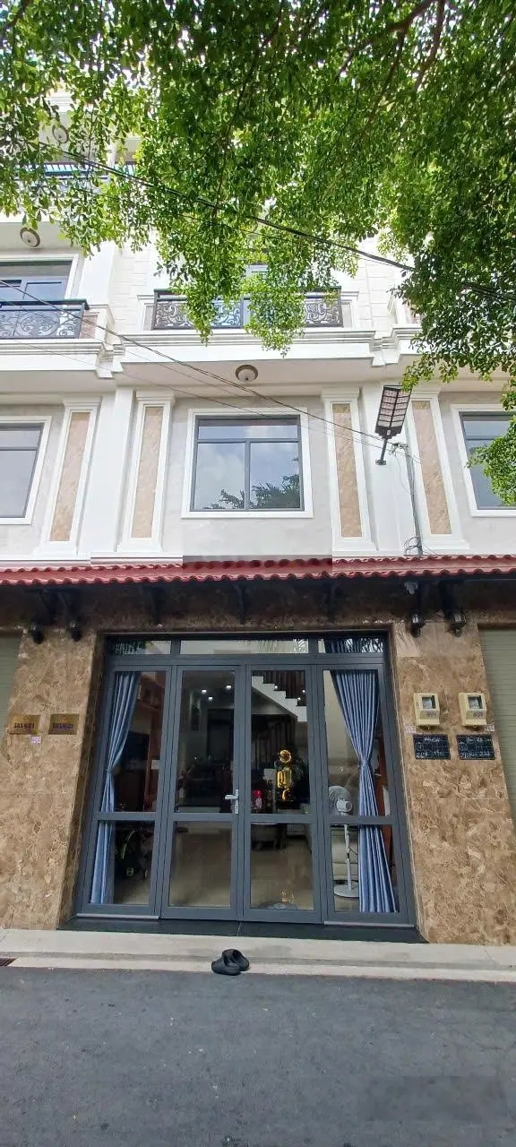 Nhà phố ven sông Sài Gòn nối liền KĐT Vạn Phúc nhưng giá chỉ bằng 1 nửa, Giá như căn hộ, Sổ Hồng