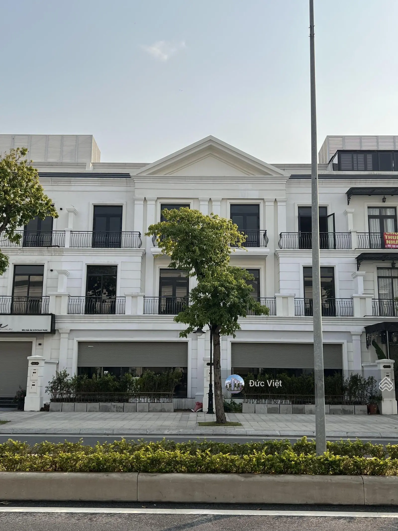 Cần chuyển nhượng liền kề HA02 view hồ giá 19.5 tỷ. lh 0941 851 ***