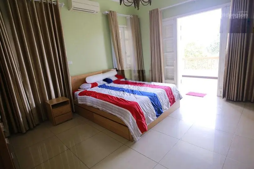 Bán biệt thự Ciputra, 230m2, mặt đường đôi, hướng Tây Nam.