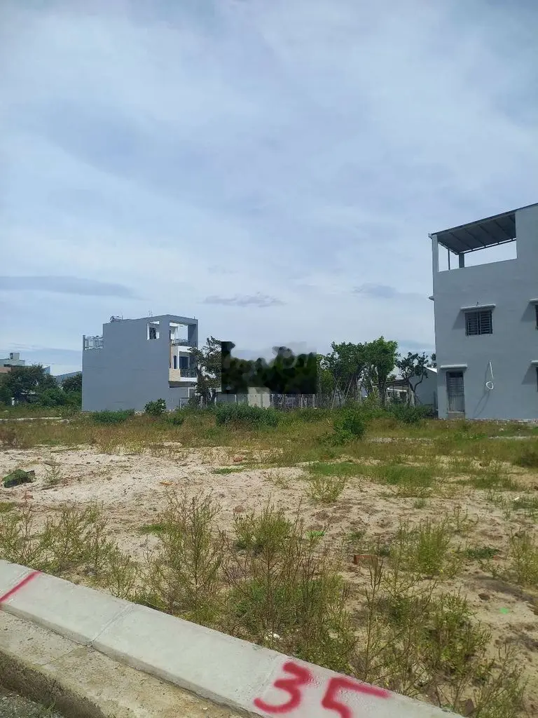 Bán đất vị trí đẹp, dt khủng 110m2, đg 7m5 cách Võ Chí Công 50m