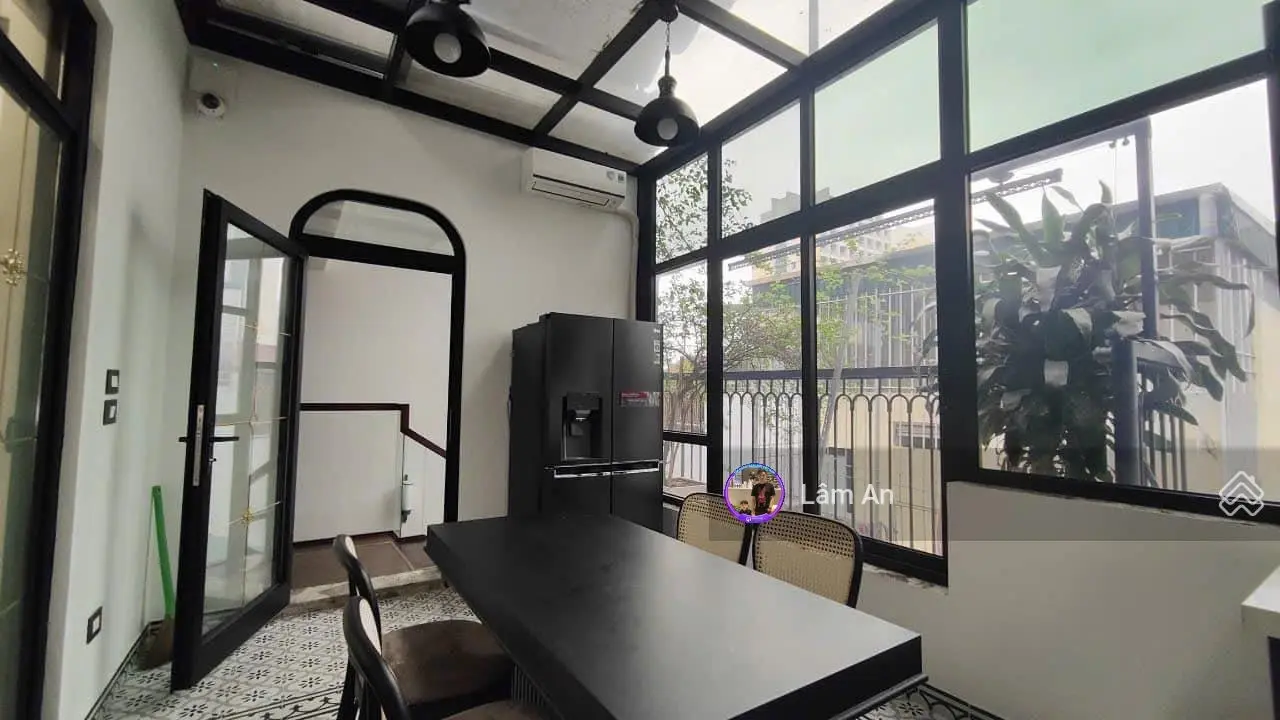 Bán nhà phân lô phố Phạm Tuấn Tài - Ngõ ô tô tránh - DT 60m2 - MT 7m - Giá 19 tỷ