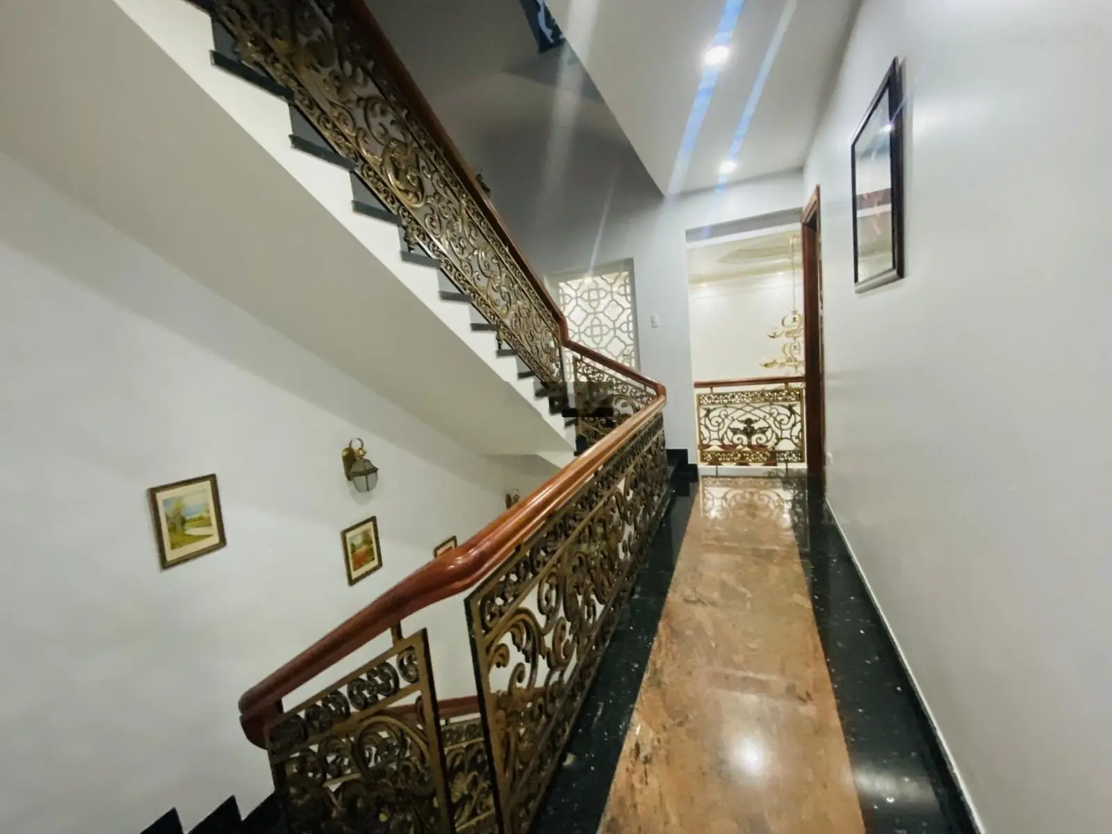 Bán biệt thự 182m2, 4 tầng, hẻm xe hơi đường ông ích khiêm - quận 11. 25.5 tỷ
