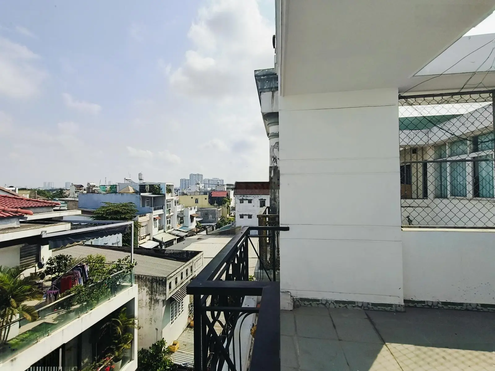 Siêu hiếm nhà bán hiệp bình phước - hxh 7 chỗ - nhà đẹp 3 tầng - 4 pn - nhỉnh 6 tỷ