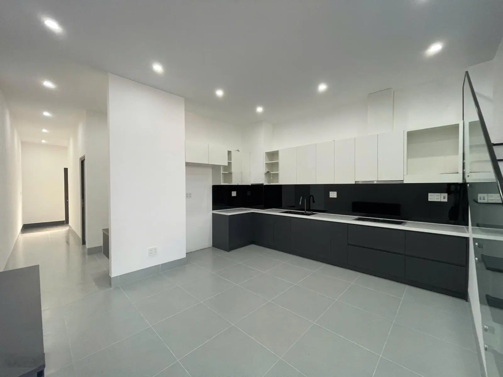 Bán nhà 2 tầng mặt tiền gần chợ Kỳ Đồng Quận Thanh Khê 94m2 giá 6,3 tỷ