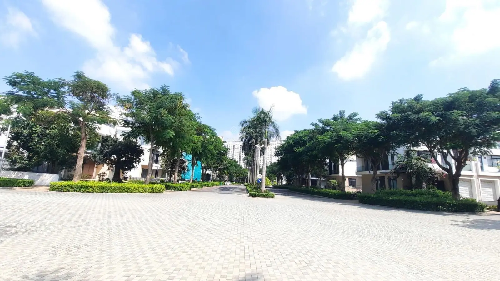 Bán Biệt Thự Lucasta Khang Điền - đường 20m - sổ hồng