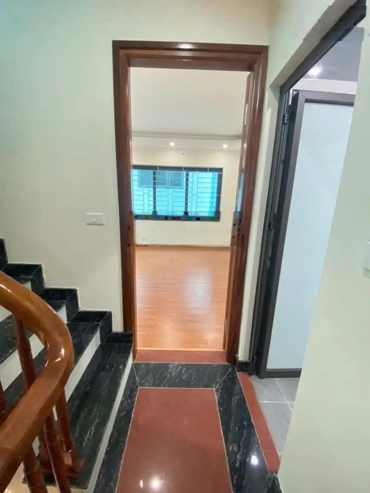 Bán căn nhà dân xây dựng riêng biệt. Thiết kế 4 tầng hiện đại - ngay KDT Kim Chung giá hơn 4 tỷ
