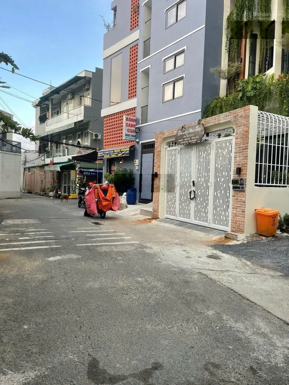 Bán nhà 1 trệt 2 lầu hẻm xe hơi 7m, đường Dân Chủ, P. Bình Thọ (đã hoàn công) giá 9.5 tỷ