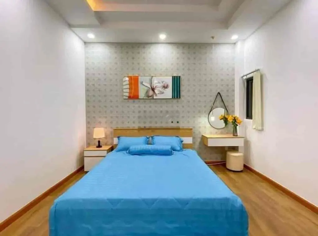 Cần tiền bán gấp nhà khu K300, Nguyễn Minh Hoàng, Tân Bình. Giá 5 tỷ.
