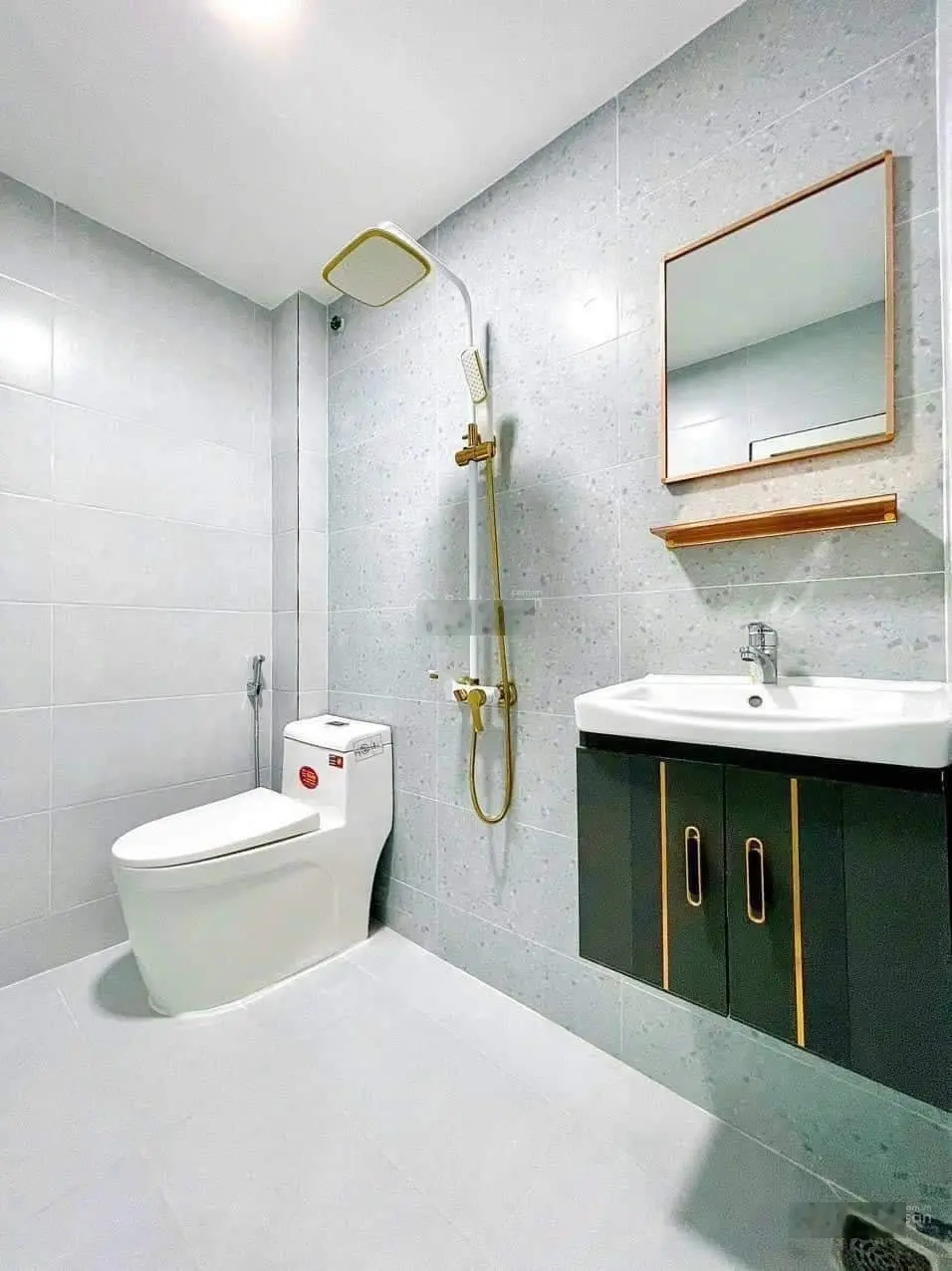 Ưu tiên khách mua bán nhanh nhà Đ. Hoàng Văn Thụ, Q. Tân Bình / 66m2 / (sổ hồng riêng)