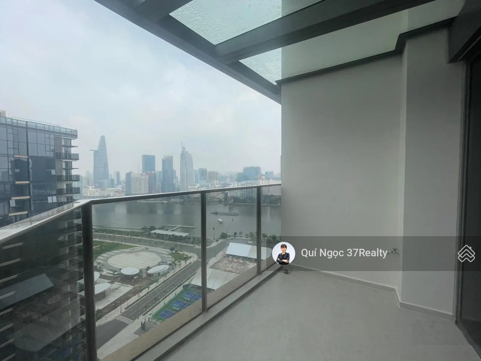 Bán cặp Penthouse Opera cực hiếm