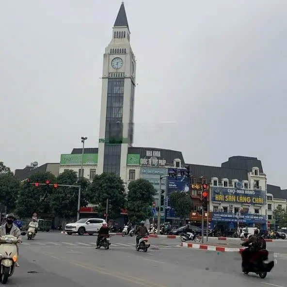 Liền kề 17.75 tỷ, DT 69.8m2, MT 4.5m, 5 tầng, 5 ngủ, Đường kinh doanh 17m, KĐT Văn Phú, Hà Đông