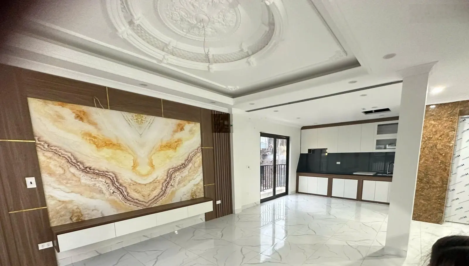 Nhà đẹp thanh trì 6tầng thang máy gara ôtô