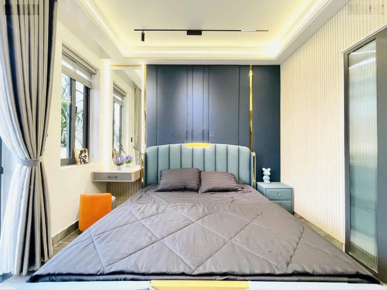 Bán nhà HXH 8m oto thông hẻm 319/47 Lê Văn Thọ P9 4 tầng 4PN 6WC có thang máy 4x18m full nội thất