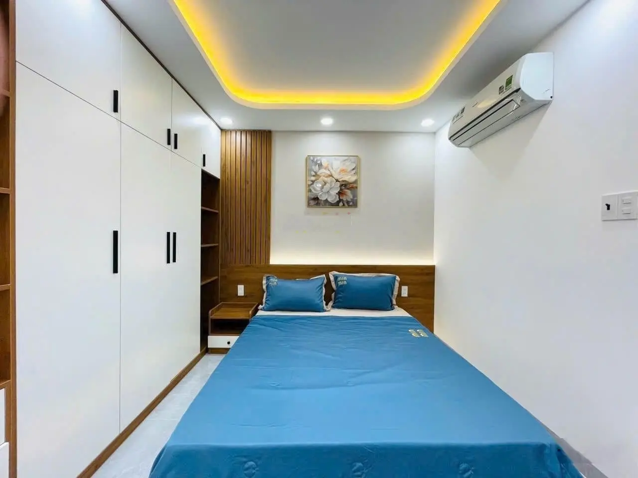 950tr sở hữu ngay nhà mặt tiền đường 16m gần chợ bình chánh , đang cho thuê 8 triệu 1 tháng