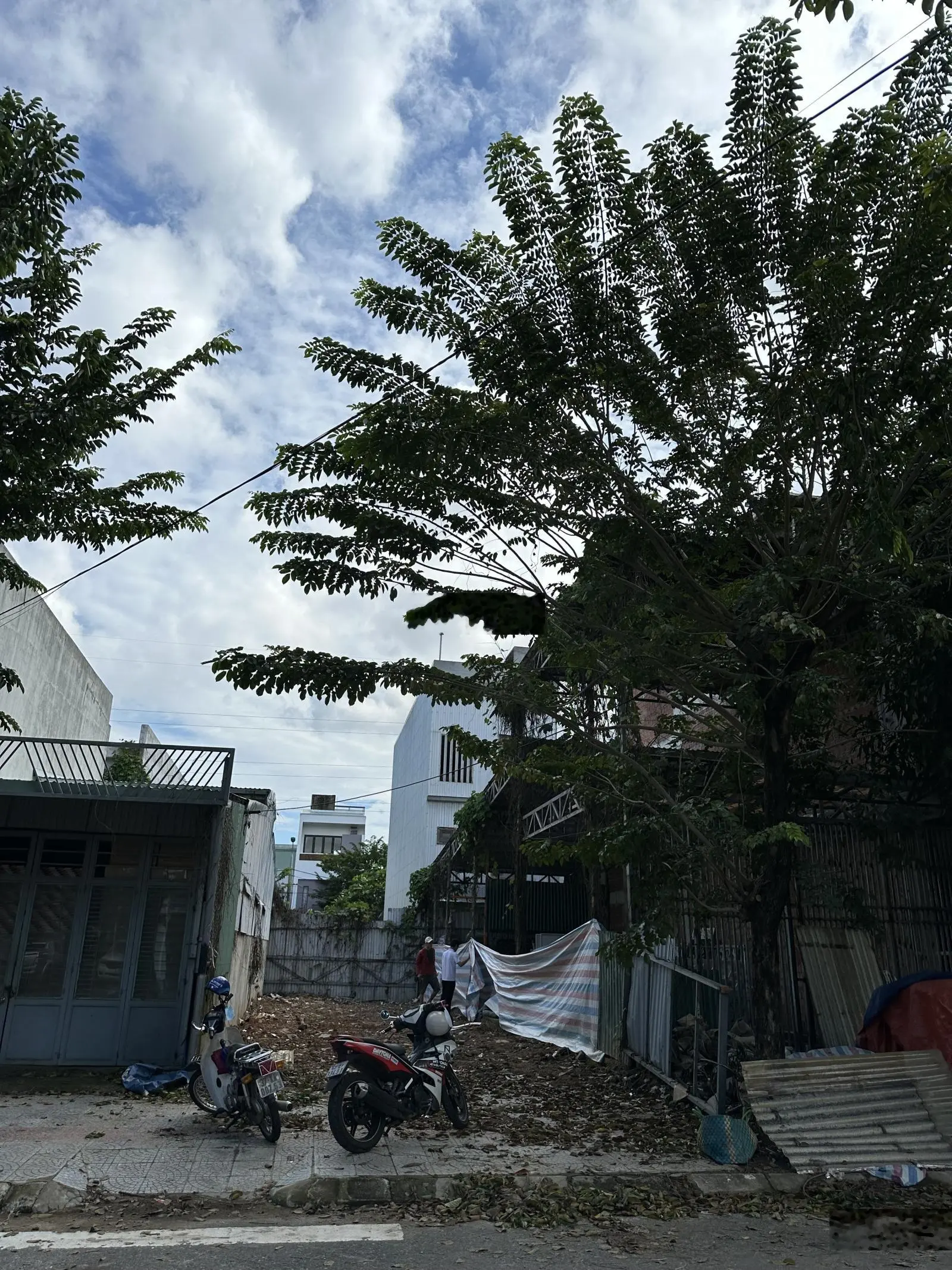 Bán đất đường Vũ Đình Liên, DT: 100m2 đường 7,5m, hướng Tây Bắc đường thông dài, giá rẻ chỉ 4.05 tỷ
