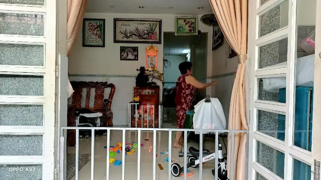 BÁN NHÀ HẺM XE HƠI ĐỔ CỬA, GẦN NGÃ TƯ BÌNH PHƯỚC, 80M, GIÁ 4,35 TỶ.