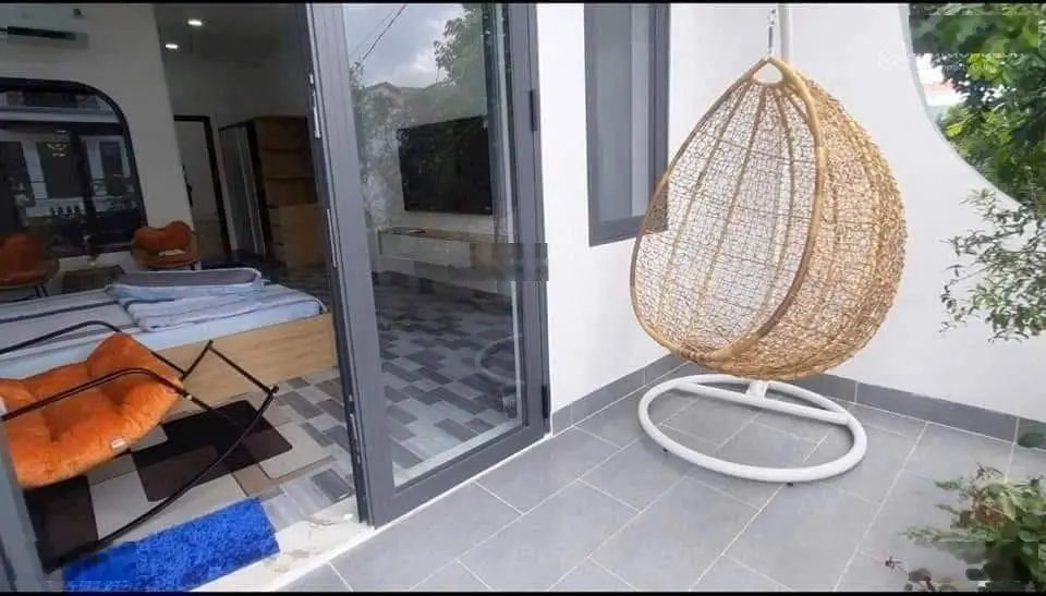 Bán nhà tặng nội thất, SHR đã hoàn công