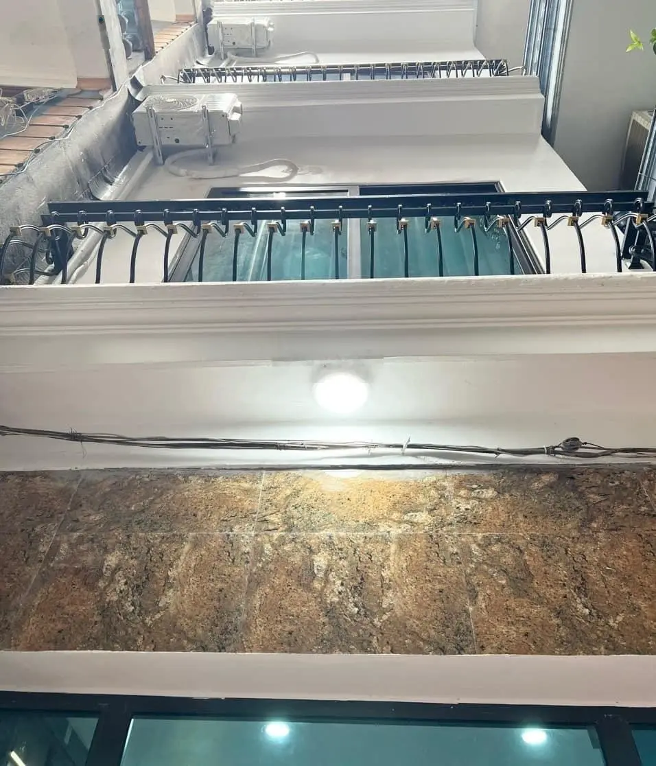 Trung tâm aoene dương nội hà đông- 33m2-5 tầng mới kính koong- chủ chạy bank bán gấp trong tháng 11