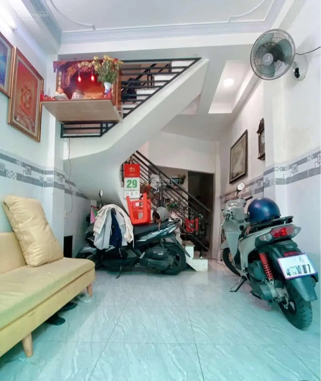 Nhà gần mặt tiền vũ tùng, bình thạnh- hxh đổ cửa- 46 m2 nở hậu đẹp- 4pn 3wc- giá chỉ 5.5 tỉ