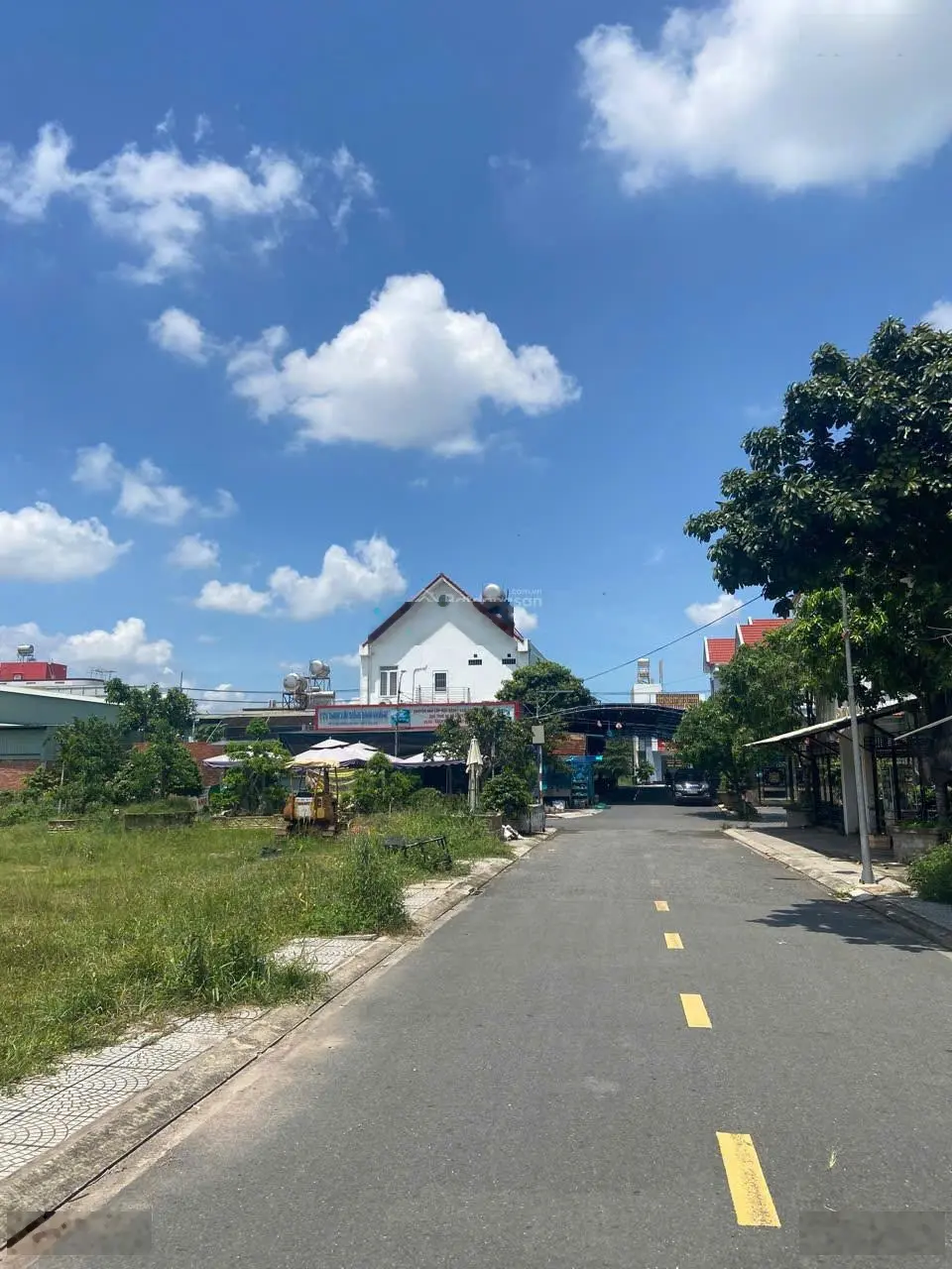 Chủ bán gấp lô đất ngay cổng Khu công nghệ cao khả năng khai thác cao, thanh khoản dễ. Gần sân bay