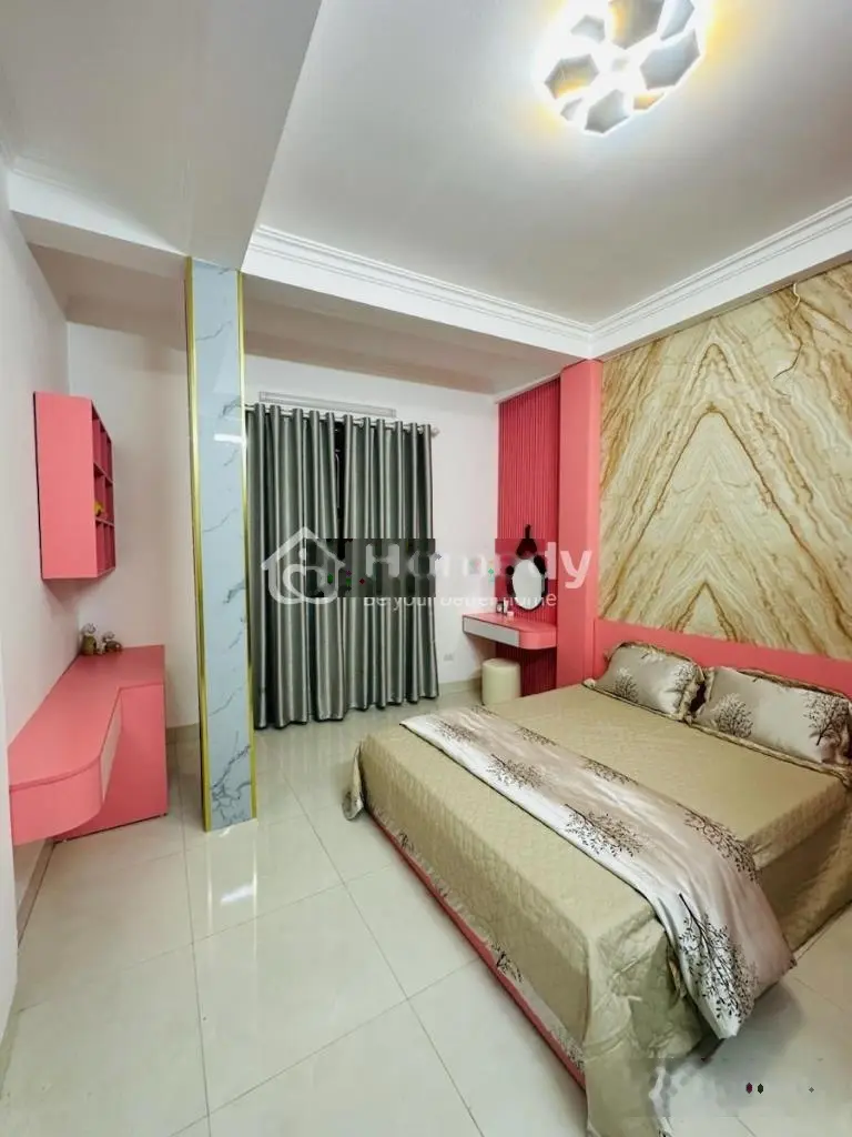 Siêu hiếm nhà khu vực phố thái thịnh.