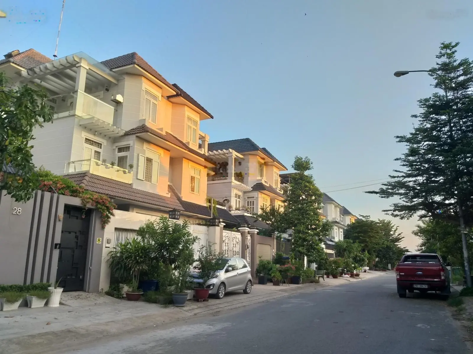 Cần bán nhanh lô đất 8x20m, giá tốt nhất dự án