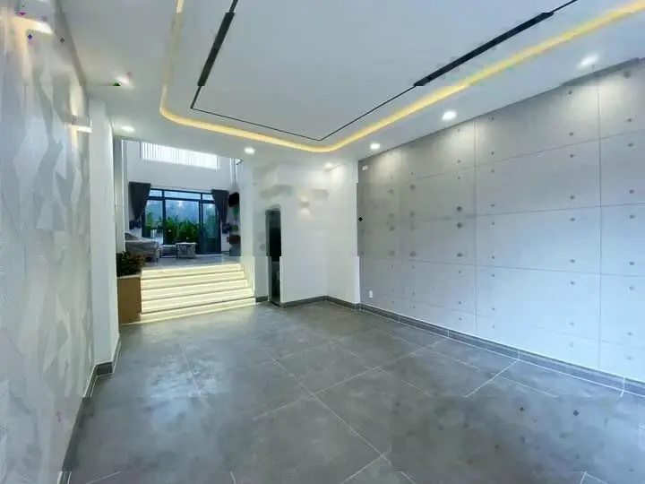 Nhà mới, full nội thất, đúc 4,5 tấm, DT: 4m x 16m, đường Lê Văn Quới, Bình Tân